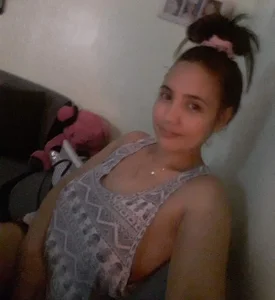 AngelHennesy Public Foto 5