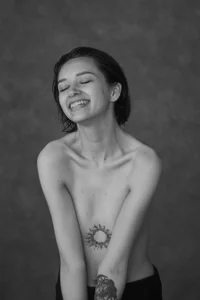 YourDarlingVivian bright sun shines for you preview Pic