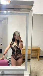 SaraWatsonn Public Foto 2