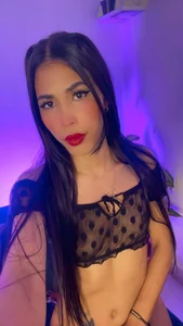 alysson_18 a little about me Pic 6