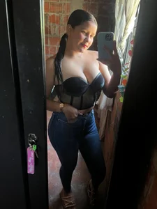 sashabigboobs69のPublicの 5枚の写真