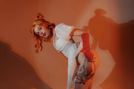 LinaKinky Cute clown on Halloween Immagine 