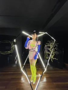 MadisonWood01 Come and explore me while you give me your rich cock 🍆💦 รูป  3