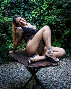 AzunaStar hot blonde woman Pic 5