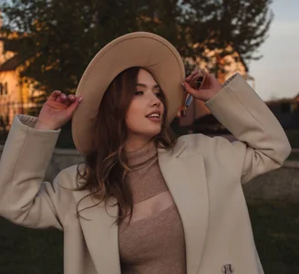 me😜 de NicoleRiccii  4 Imagens