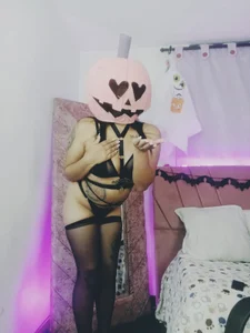 Julia_7 🎃🎃🎃 Bilde