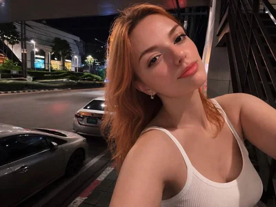 Selenachrome's XXX Nude Photo 4
