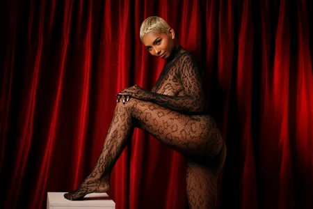LeidyNova 📸 Editorial Elegance Pic 6