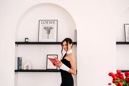 MonikaBelachi Public Immagine 