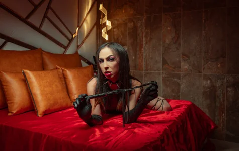 AlejandraDangerGirl: I will be your madam ( 6 фото)