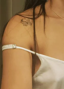 helen_rosie Sensual Pic 2