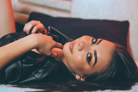 CleoWhite Public Billede 3