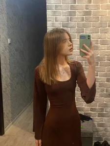 CarolinePepper Just in case you want to see how i look like :) Immagine  6