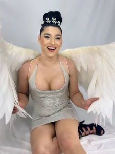 WE ARE NEVER SO LOST THAT OUR ANGELS CAN'T FIND US. od floryn_susana  3 snímek