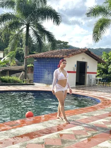 A day at the pool😈😈😈 de Bianca_zaens2  5 photos