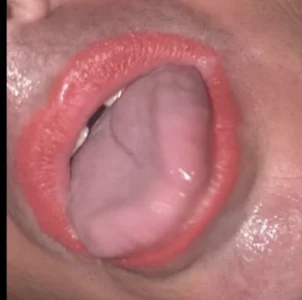 Sissyslavecunt SissyAshley টি ছবি