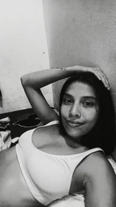 Alana-Skinny 🖤 টি ছবি