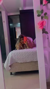 NaomiAsha Taking me photos for you Foto 4