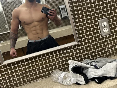 FITBOY615 Public - {count, plural, one {תמונה אחת} two {שתי תמונות} many {# תמונות} other {# תמונות}}