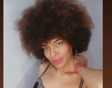 Charlotte od Ladycharlottehot  9 snímek