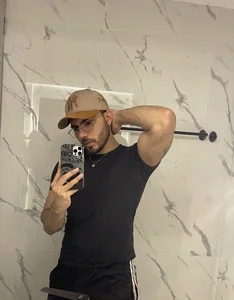 adamhairy your sexy hot latin boy รูป 