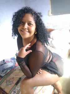 Isabel_and_Heckler Public Pic 3