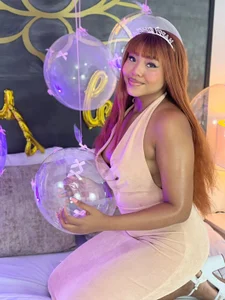 Zdjęcia AngelaRoberts It’s my birthday 🎂✨:  6