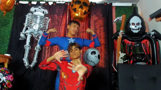 spicy_adonhisBetween webs and fire… caught in desire图片 5