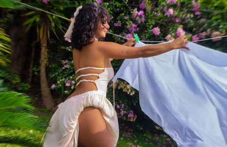 AliceBanks 💗🌺🌷 Pic 2