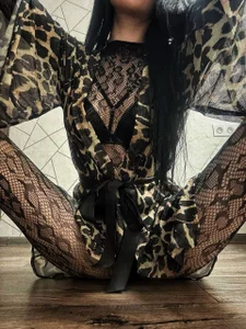 wow_Lady_cat Public Pic 3