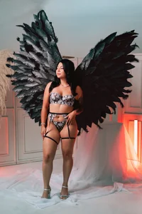 AnnieRouse__ Heavenly Lust🪽 รูป  2