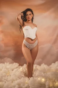 MaraVelvett The sky burns too Foto 6