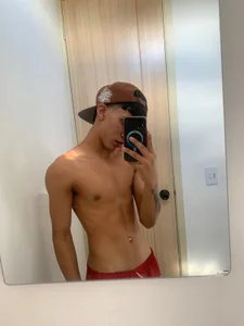 IMPERIO_ROMANO Yandel😍 사진