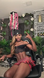 kristen-thomson kullanıcısının a daring style 😏💗 albümü -  2 fotoğraf