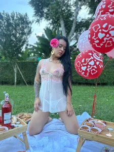 Love Picnic 🌹 de ChloeeMiller__  5 Imagens