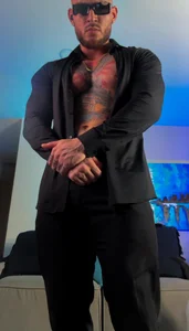 DimitriSullivan_ kullanıcısının 🤤💀 albümü -  4 fotoğraf