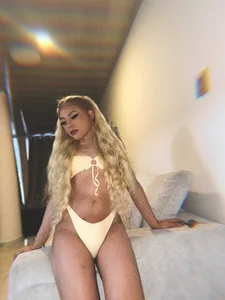 saray_doll Public Gambar 5