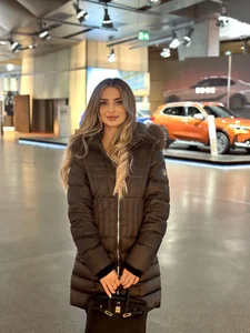 EvieEvansPublic图片