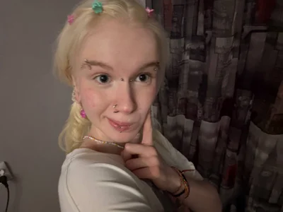 Mia_WaterFall Public Billede 2