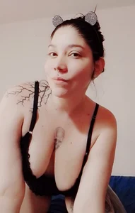 sharonnleon Mis Momentos  2টি ছবি