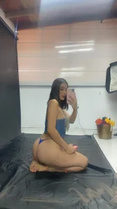 Nicoletta_Whitee Public Pic 4