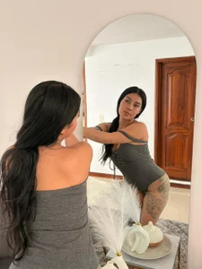 juliieta_brown sexy julii Pic 2