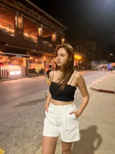 KarinaBlar Public Pic 3