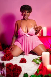 DakotaSexShow Your valentine 💋 Pic 7