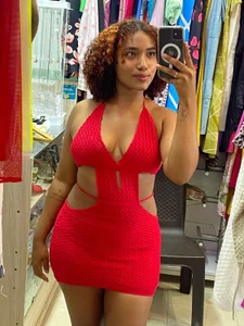 Vanessa-ArangoのPublicの 4枚の写真