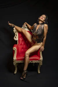 🍆🍑 de JuliaSinclair  2 photos