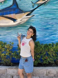 Liselotte_ Sand between my toes, sunshine on my skin, and no worries 🌊☀️ зображення 3