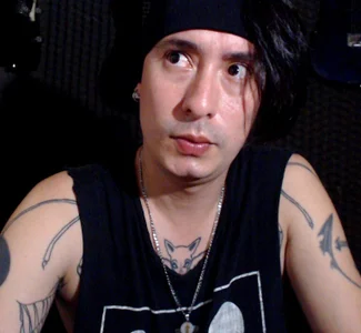 Zdjęcia vampireathome Public:  4