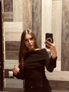 AdrianaCoenen Public Pic 3