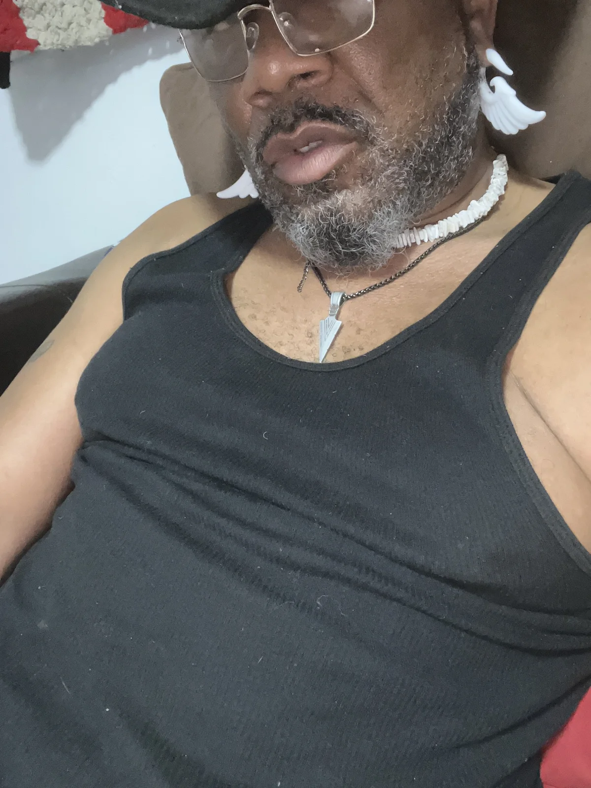 LoganHodgesSerious Trendy obrázky 5377